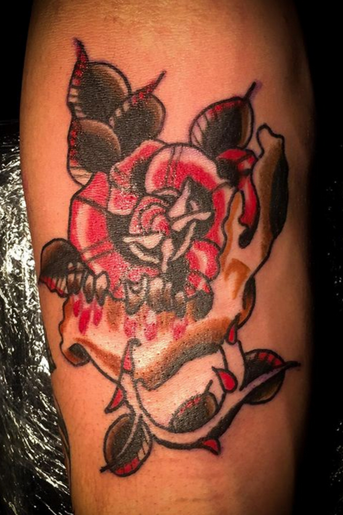 Traditional tattoo piece by Camelot Rose