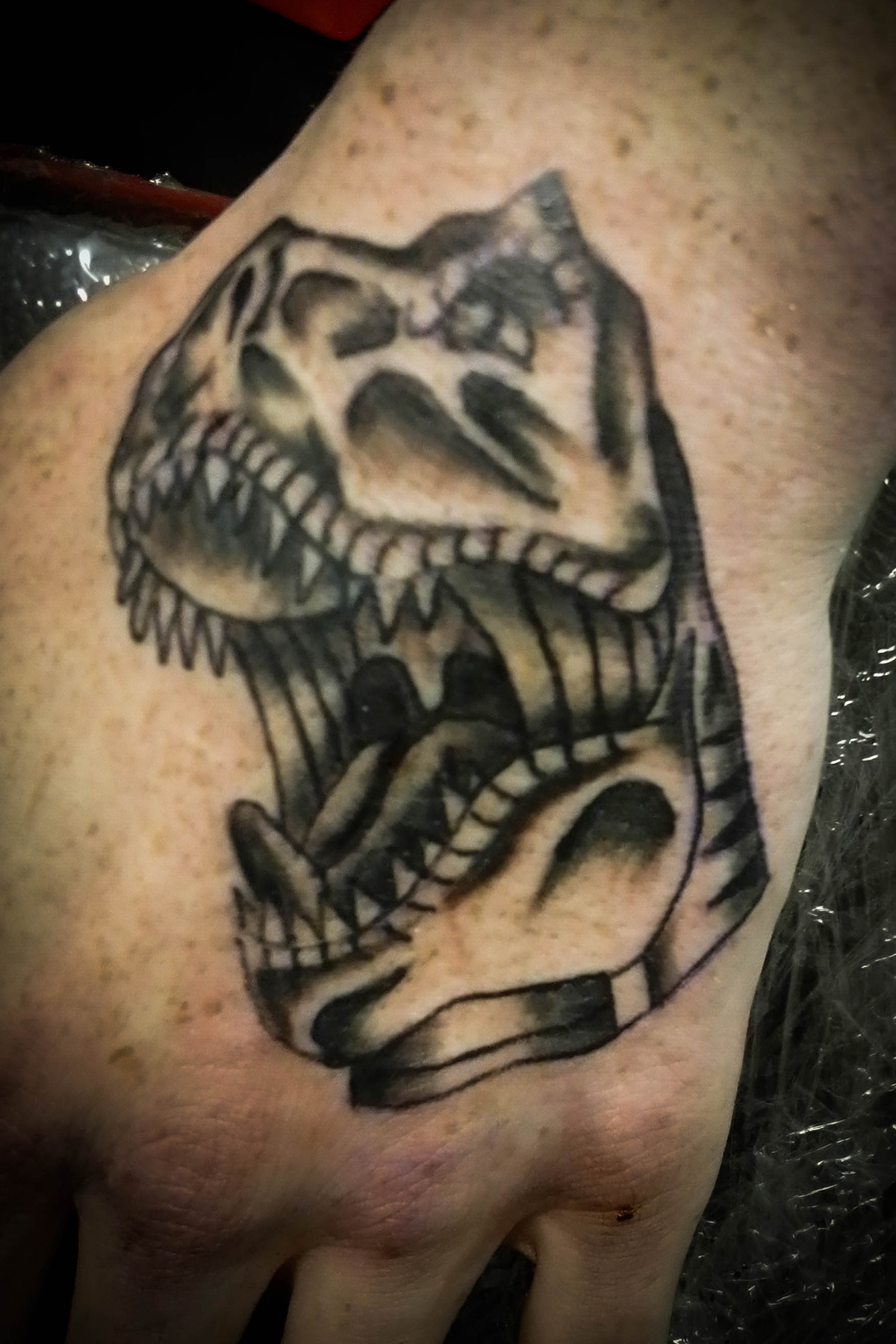 Traditional tattoo piece by Camelot Rose