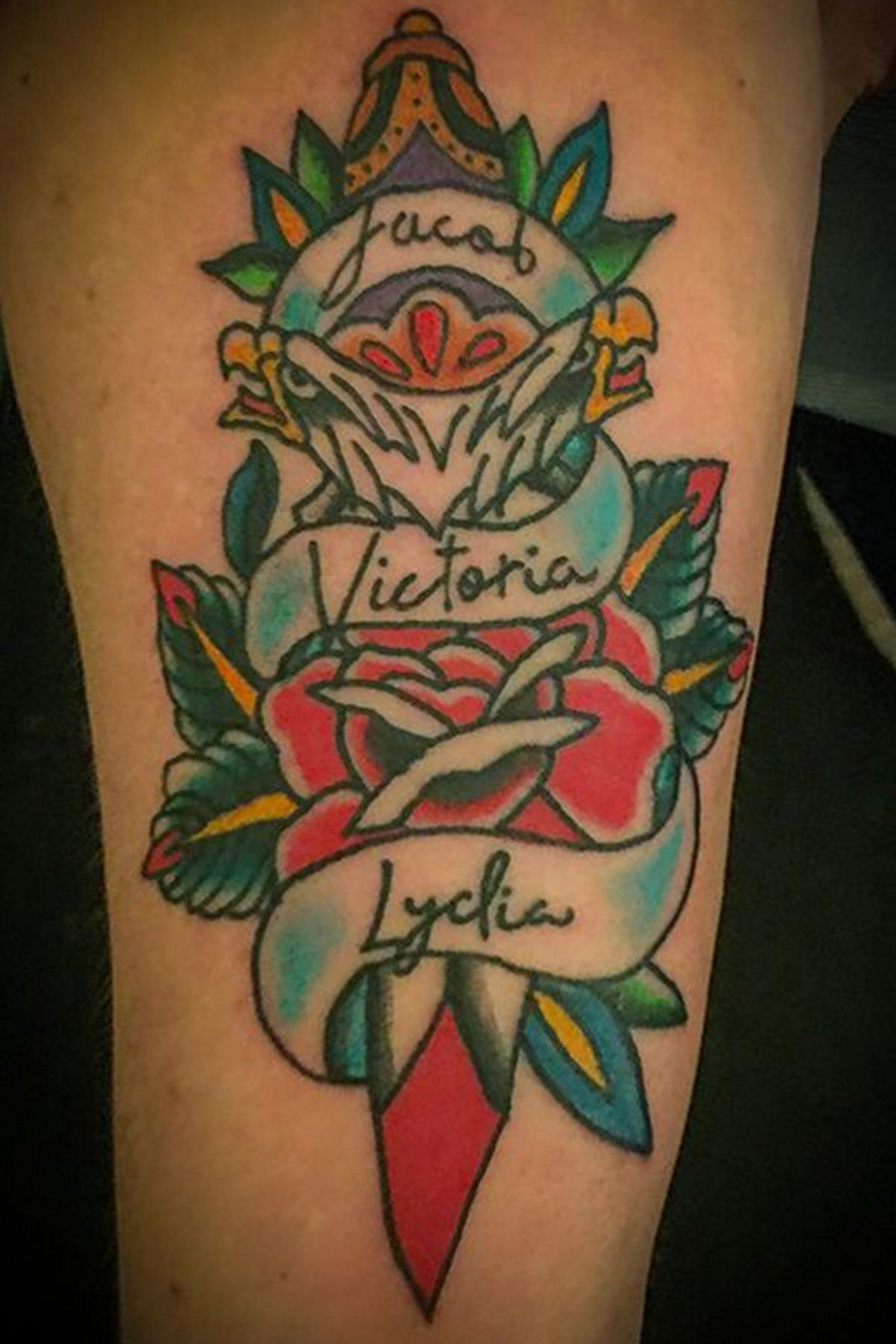 Traditional tattoo piece by Camelot Rose